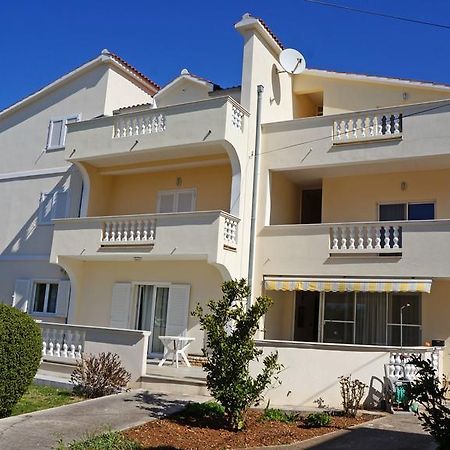 Apartments Sandra Sukošan 外观 照片