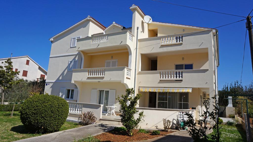 Apartments Sandra Sukošan 外观 照片
