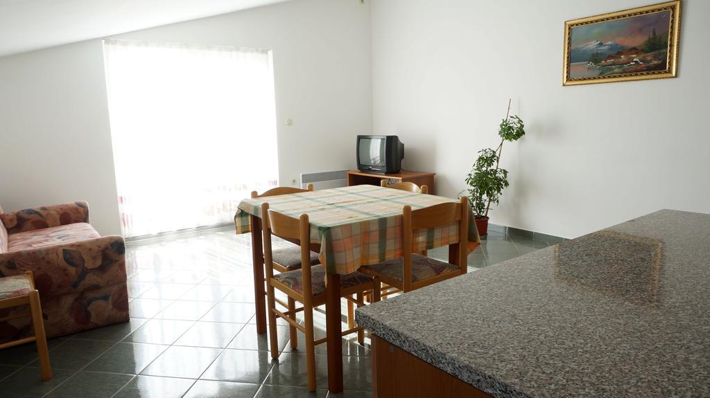 Apartments Sandra Sukošan 客房 照片