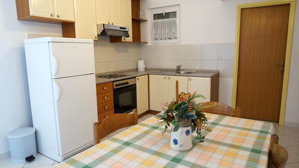 Apartments Sandra Sukošan 客房 照片